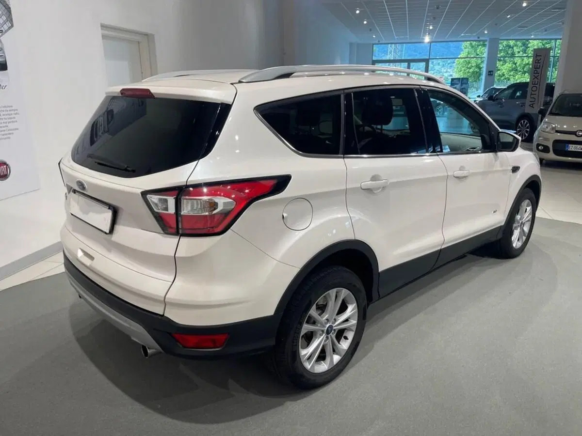 Ford Kuga usata a Sondrio (3)
