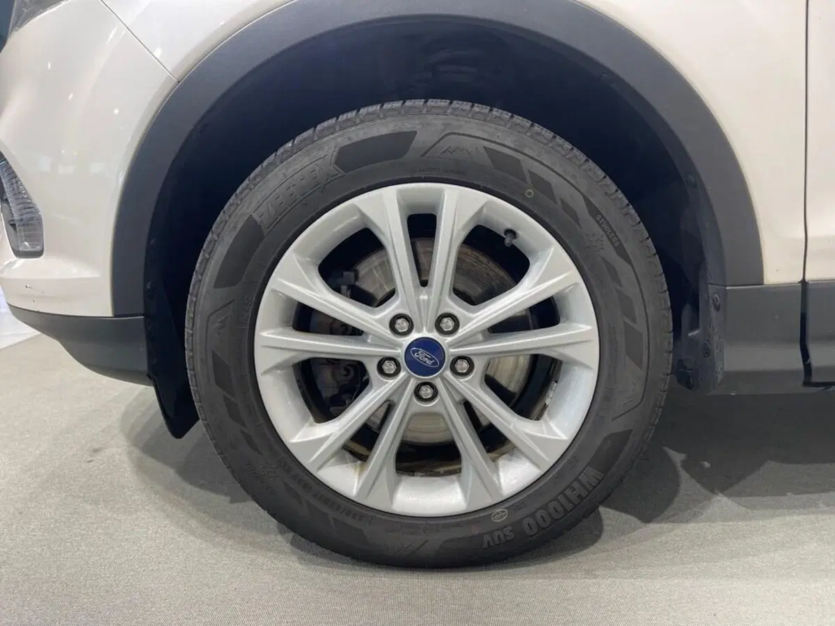 Ford Kuga usata a Sondrio (9)