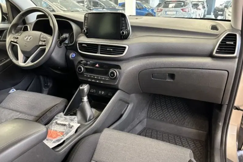 Hyundai Tucson usata a Latina (9)