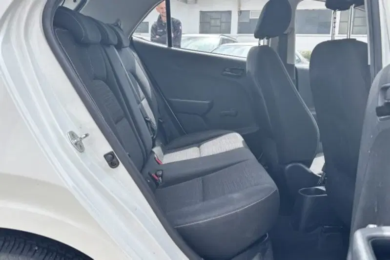 Kia Picanto usata a Latina (9)