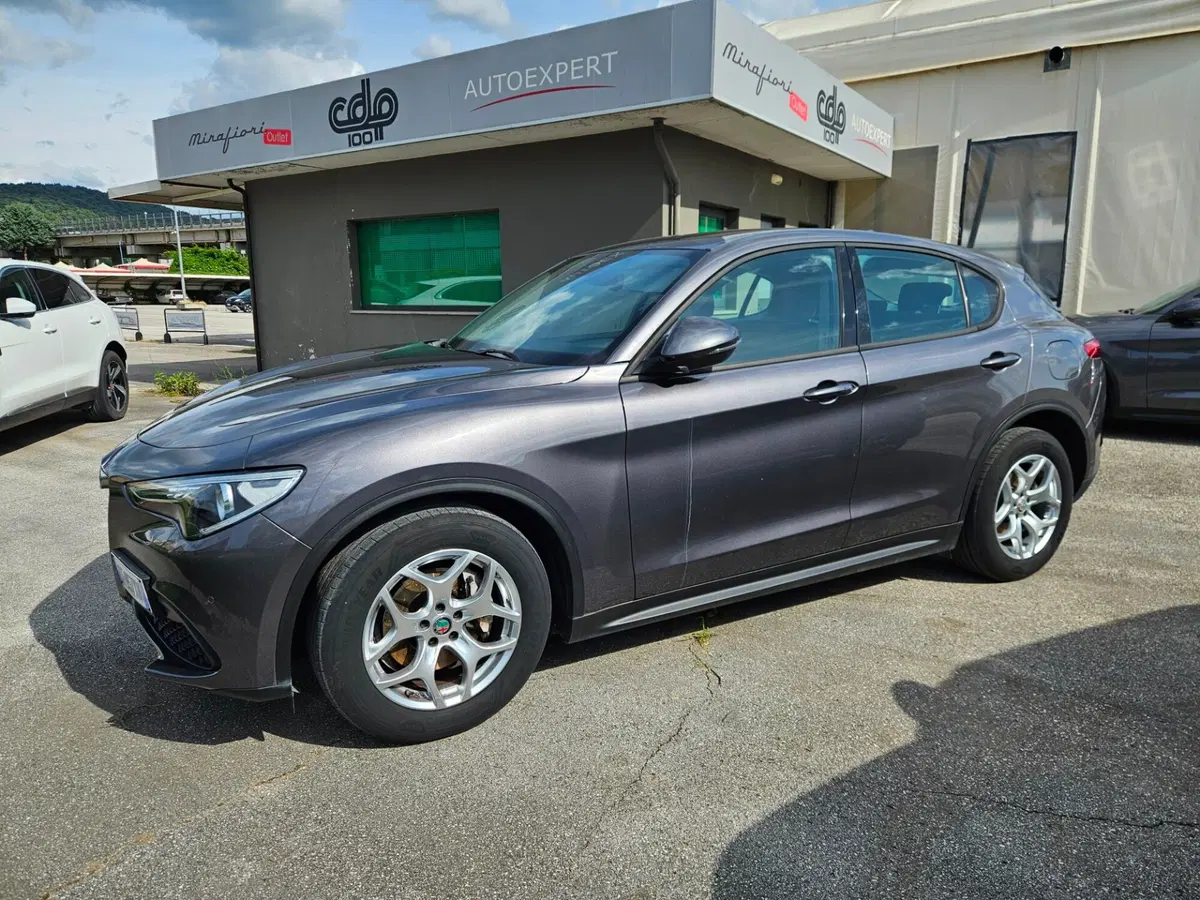 Alfa Romeo Stelvio usata a Perugia