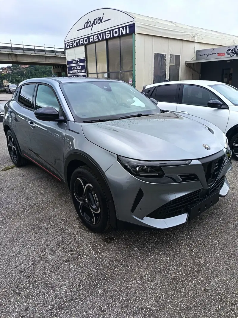 Alfa Romeo Junior nuova a Perugia (2)