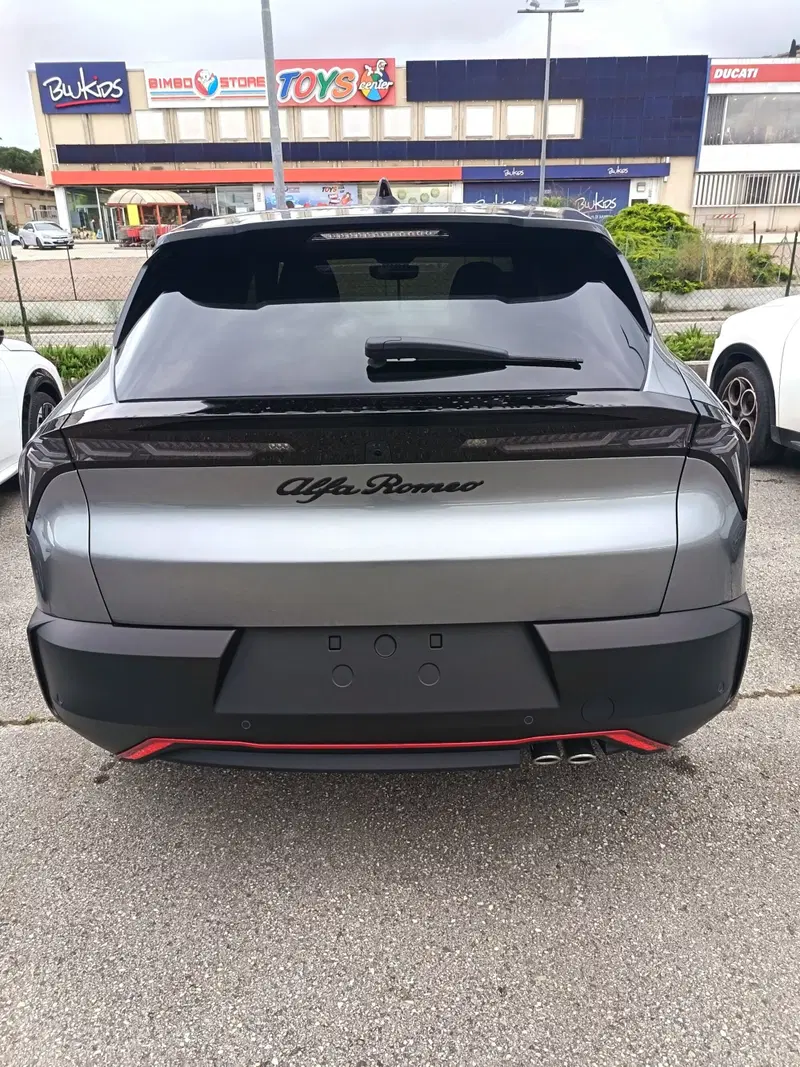 Alfa Romeo Junior nuova a Perugia (4)