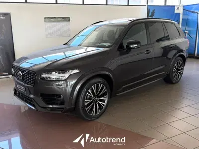 Volvo XC90 T8 Recharge AWD Plug-in Hybrid aut. 7 posti Core nuova a Bari