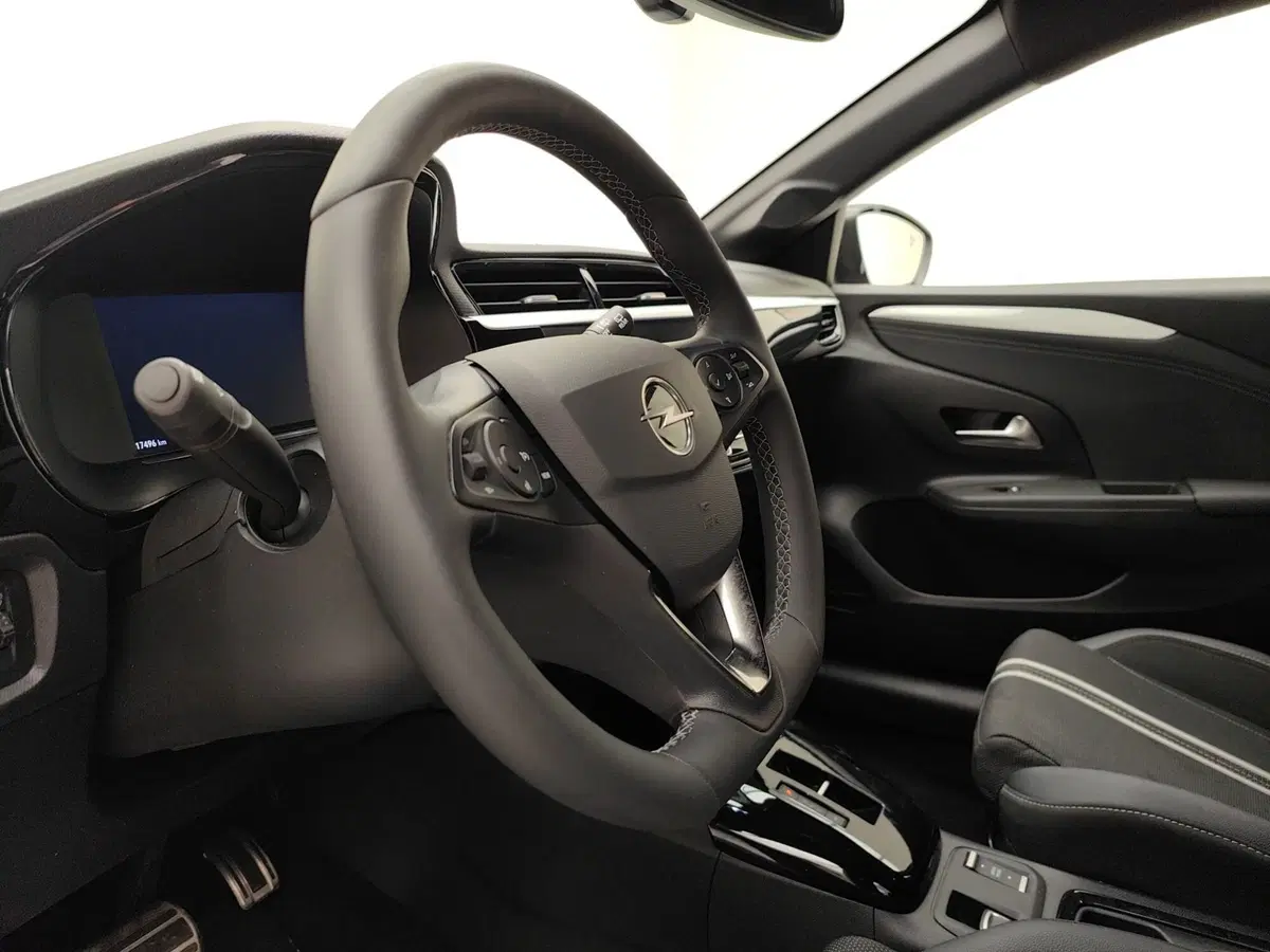 Opel Corsa usata a Como (9)