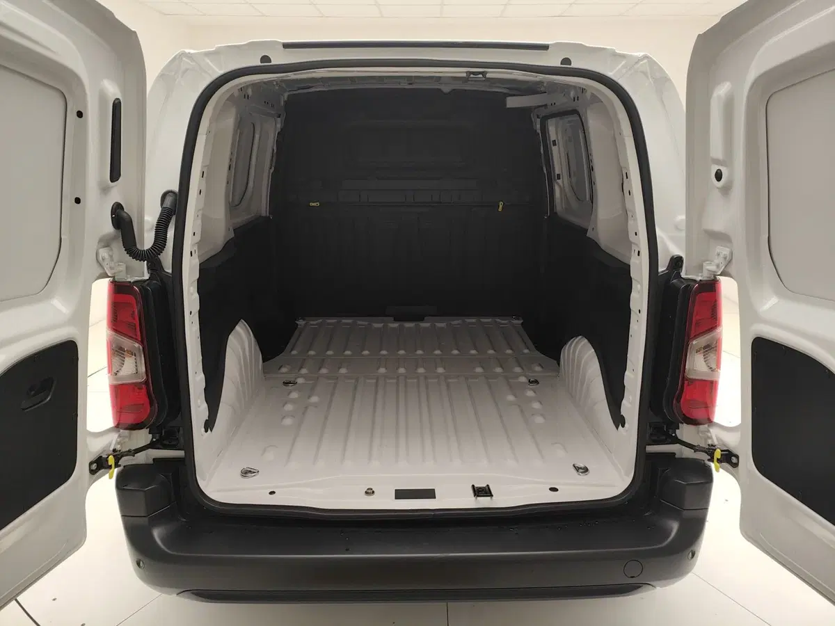 Fiat Doblò Furgone nuova a Como (15)