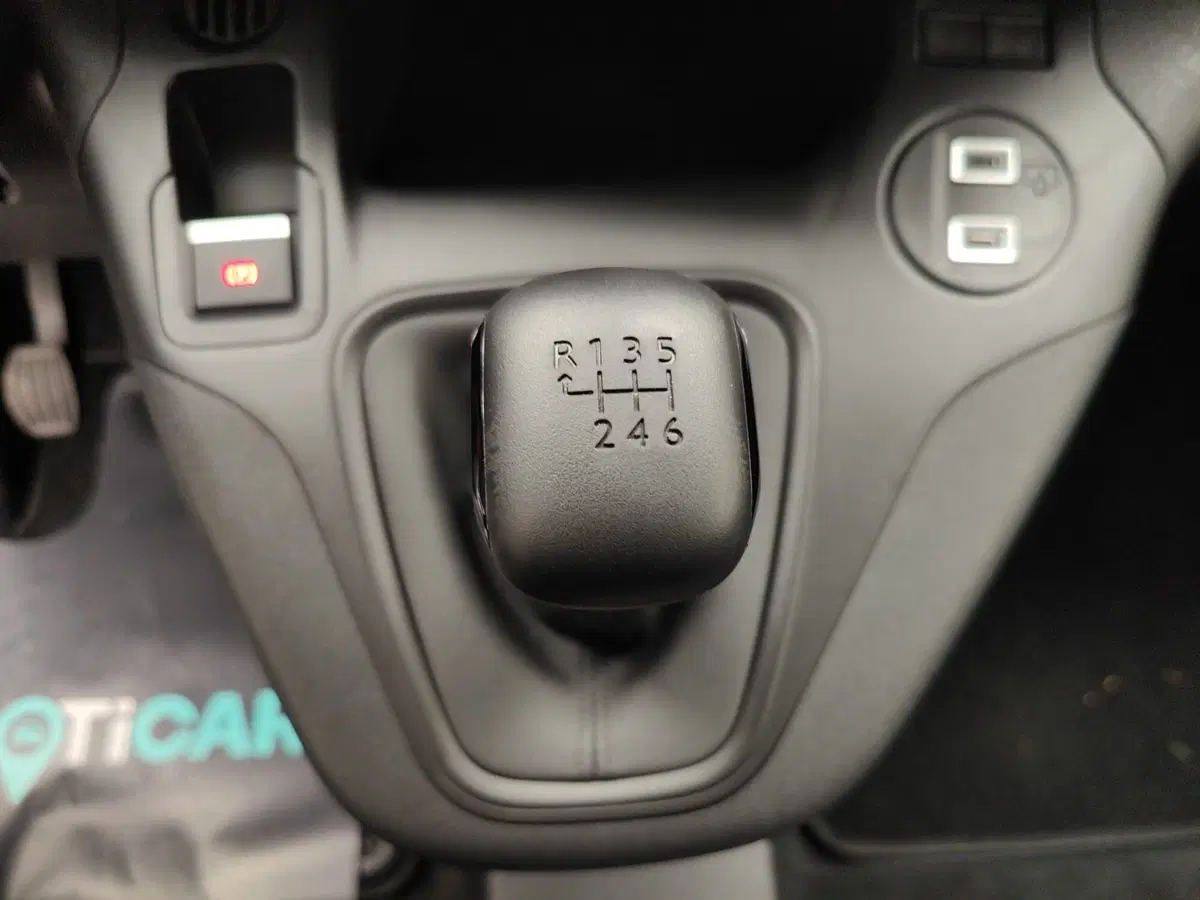 Fiat Doblò Furgone nuova a Como (16)