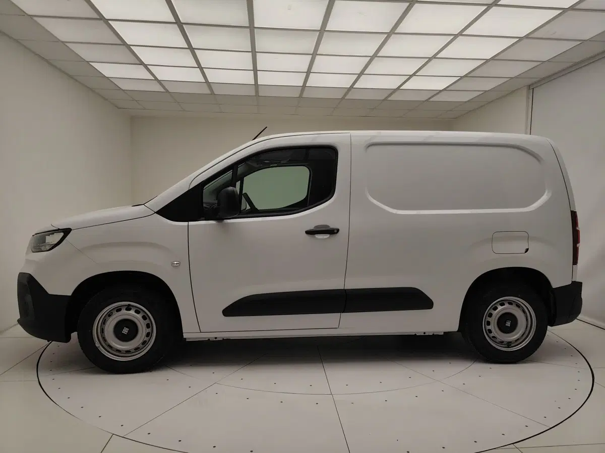 Fiat Doblò Furgone nuova a Como (18)
