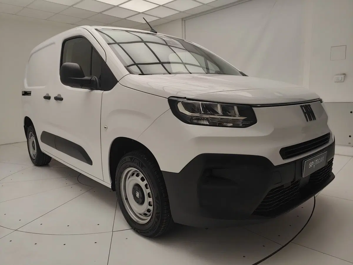 Fiat Doblò Furgone nuova a Como (3)