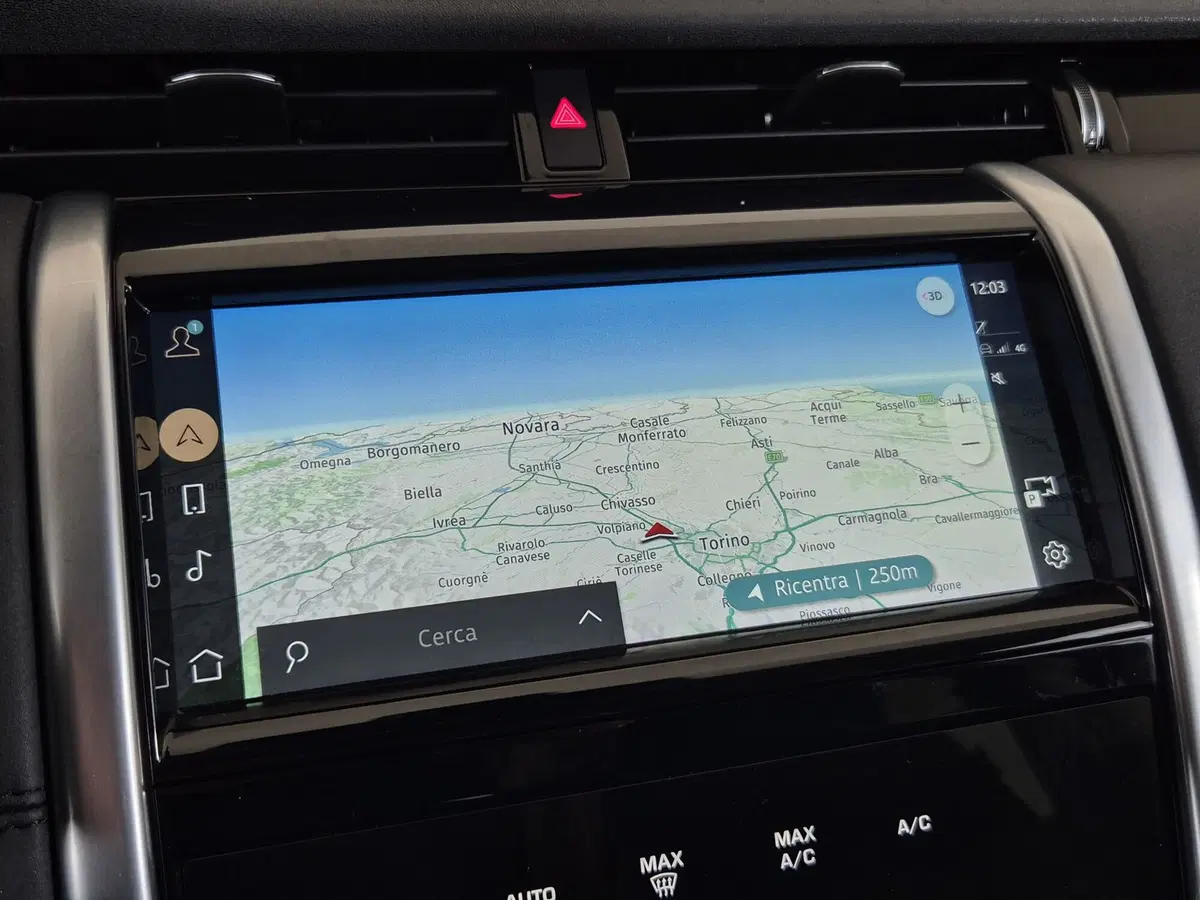 Land Rover Discovery Sport usata a Torino (12)
