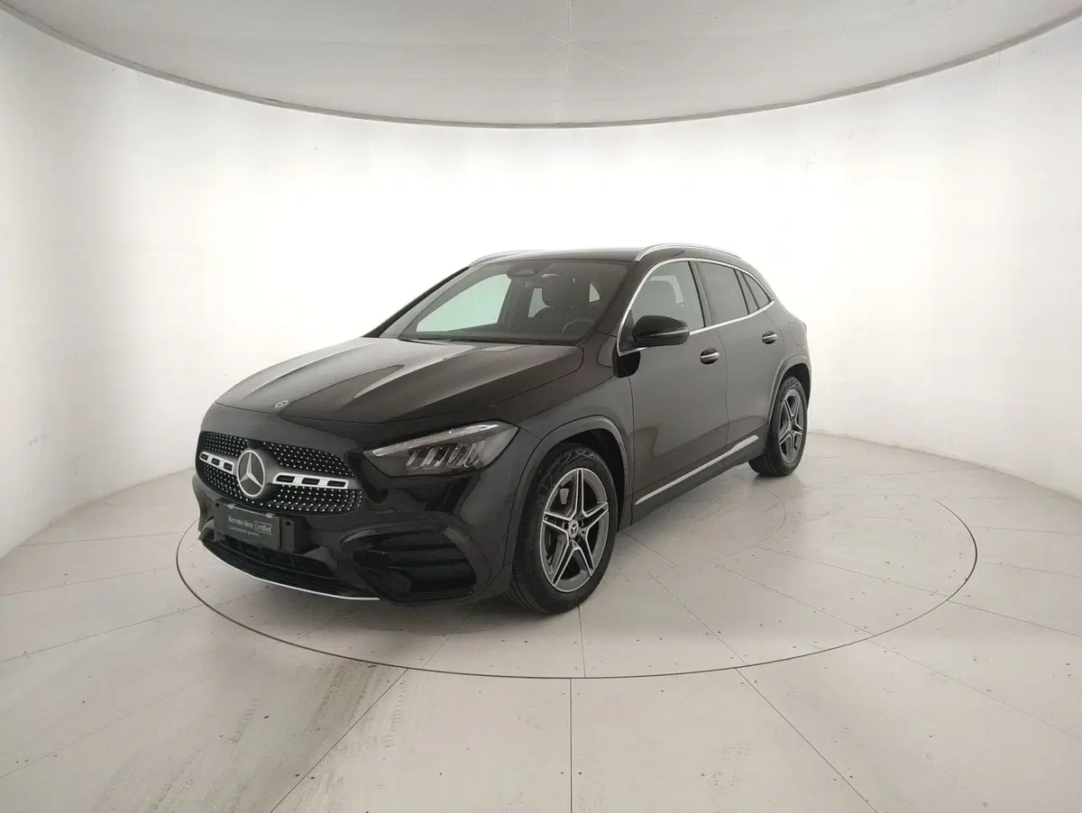 Mercedes-Benz GLA SUV usata a Genova