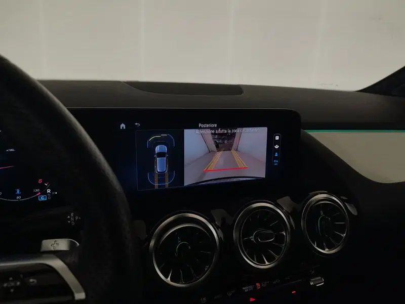 Mercedes-Benz GLA SUV usata a Genova (13)