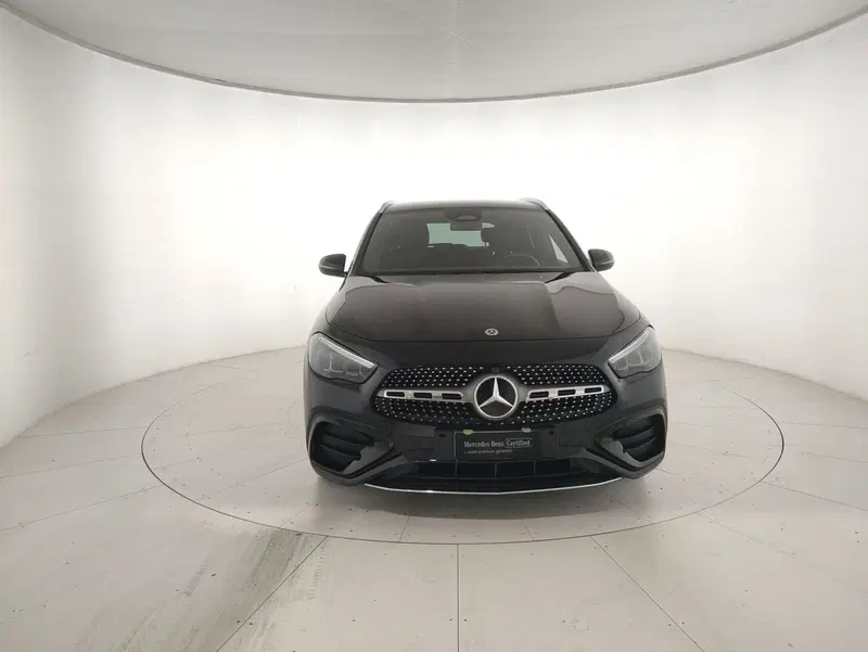 Mercedes-Benz GLA SUV usata a Genova (2)
