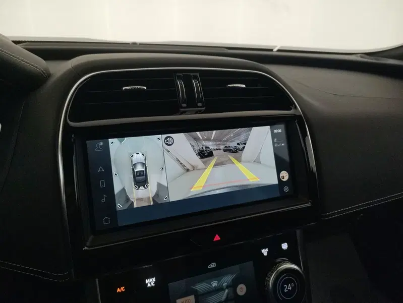 Jaguar XE usata a Alessandria (11)