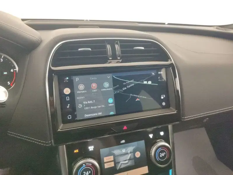 Jaguar XE usata a Alessandria (12)