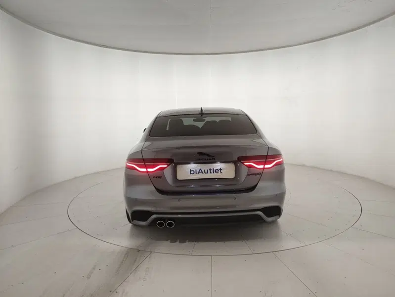 Jaguar XE usata a Alessandria (3)