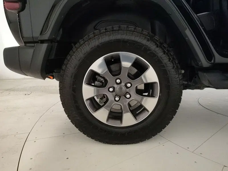 Jeep Wrangler Unlimited usata  (14)
