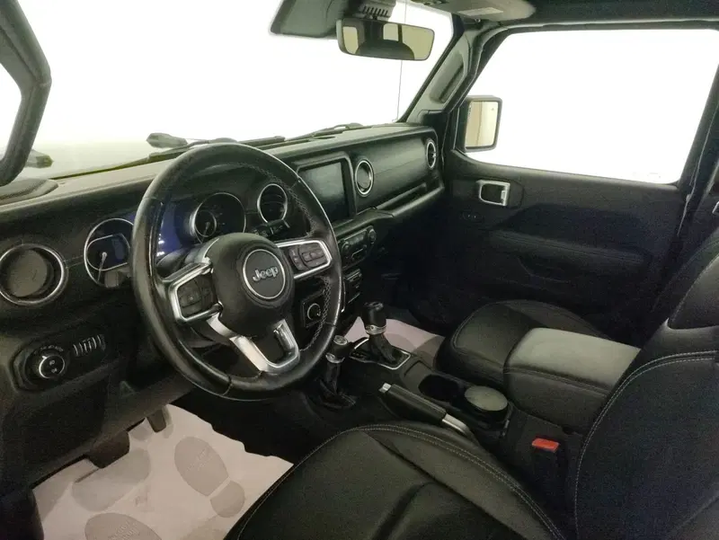 Jeep Wrangler Unlimited usata  (6)