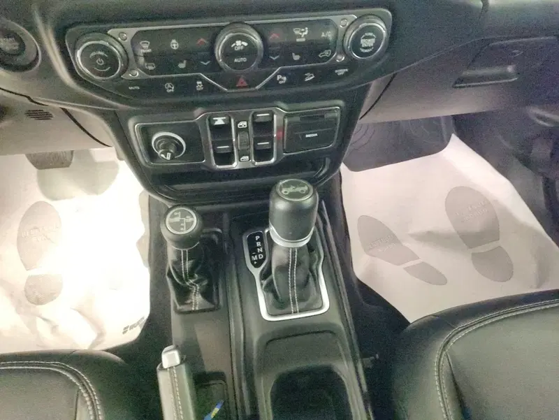 Jeep Wrangler Unlimited usata  (9)