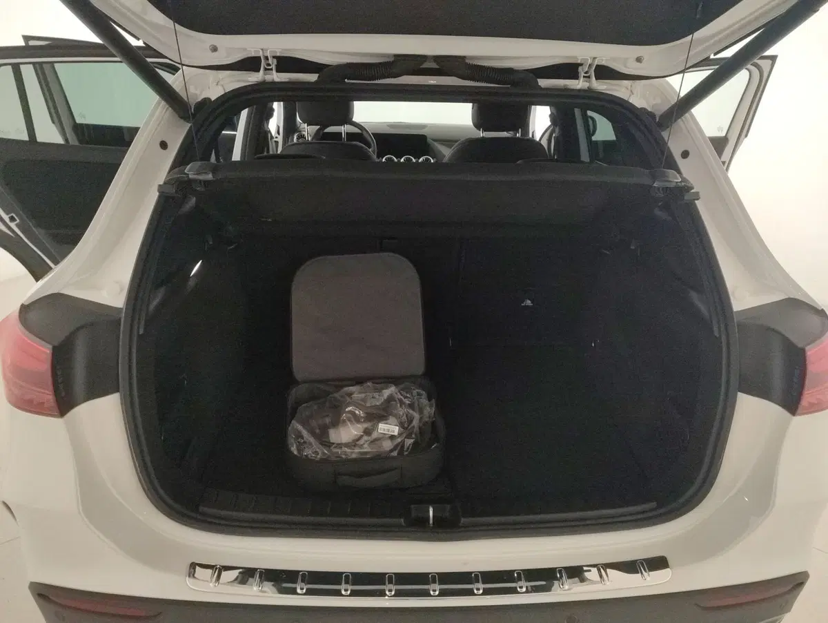 Mercedes-Benz GLA SUV usata a Alessandria (11)