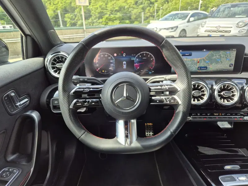 Mercedes-Benz Classe A usata  (17)