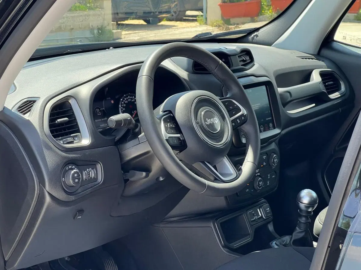 Jeep Renegade usata a Matera (17)