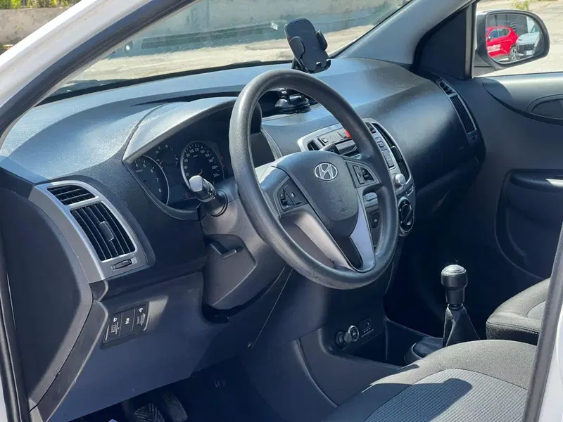 Hyundai i20 usata a Matera (11)