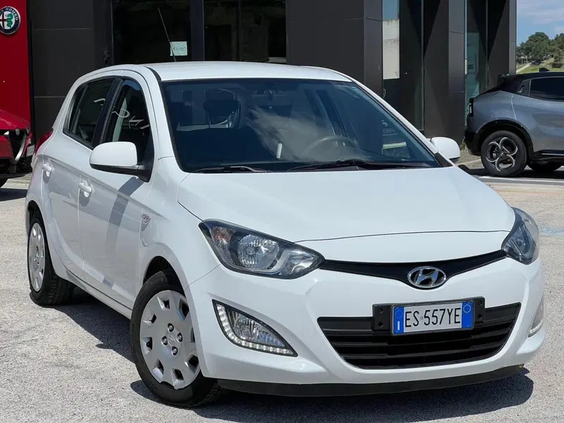 Hyundai i20 usata a Matera (4)