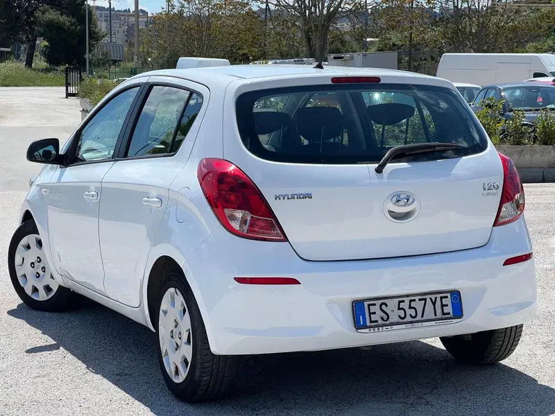 Hyundai i20 usata a Matera (5)