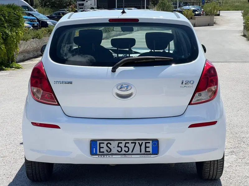 Hyundai i20 usata a Matera (6)