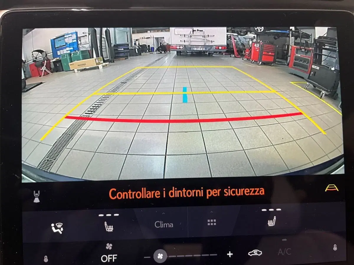 Lexus LBX usata a Siracusa (12)