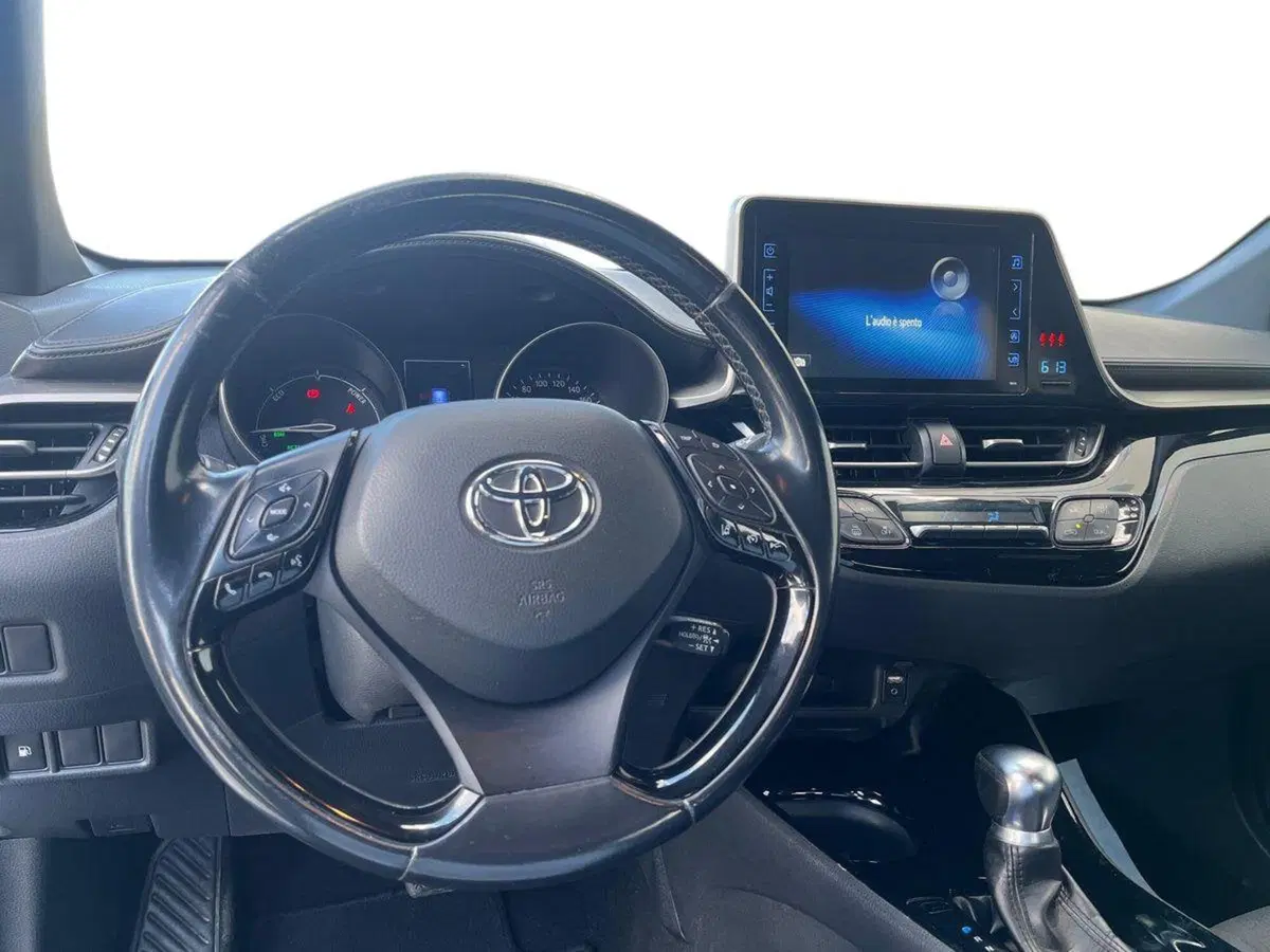 Toyota Toyota C-HR usata a Ragusa (8)