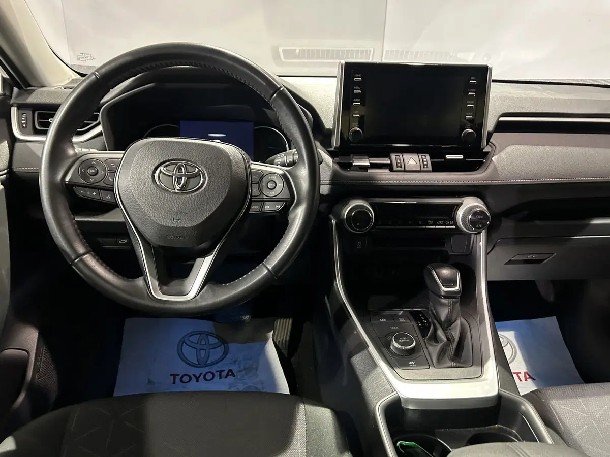 Toyota Rav4 usata a Milano (9)