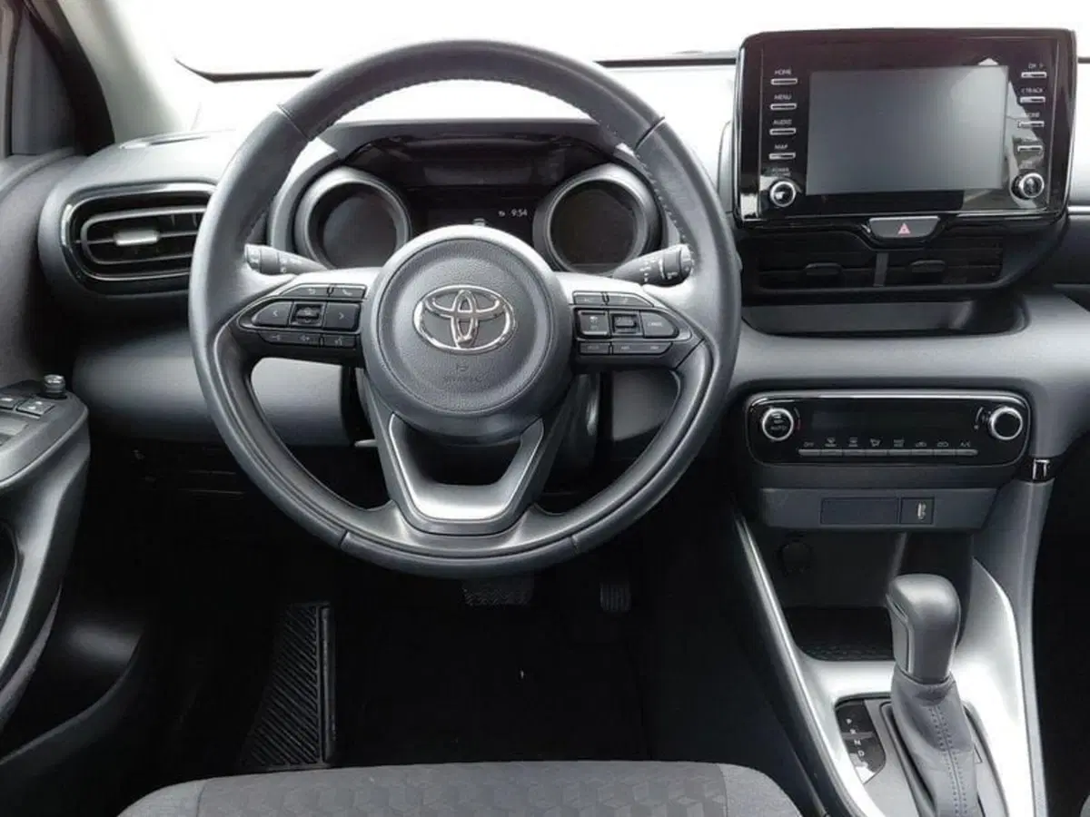 Toyota Yaris usata a Cagliari (9)