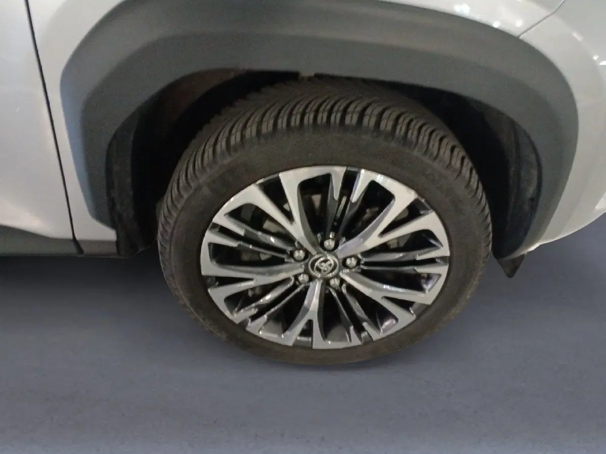 Toyota Yaris Cross usata a Milano (11)