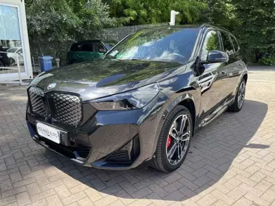 BMW X1 iX1 edrive 20 Limited Edition X-Line del 2025 usata a Alessandria