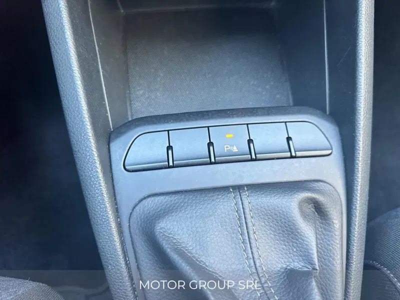Kia Stonic usata a Napoli (20)