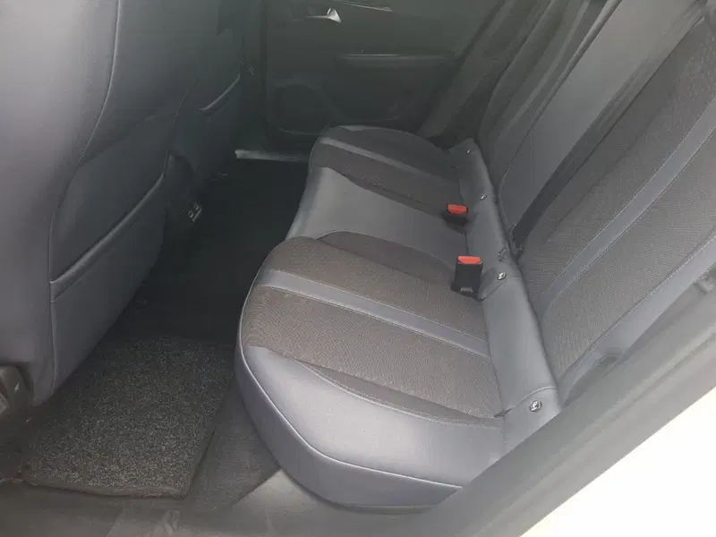 Peugeot 2008 usata a Chieti (18)