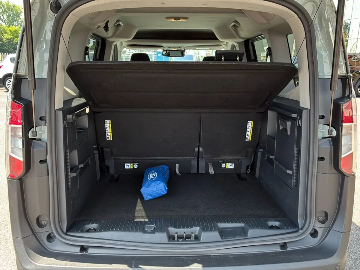 Ford Tourneo Courier usata a Mantova (14)