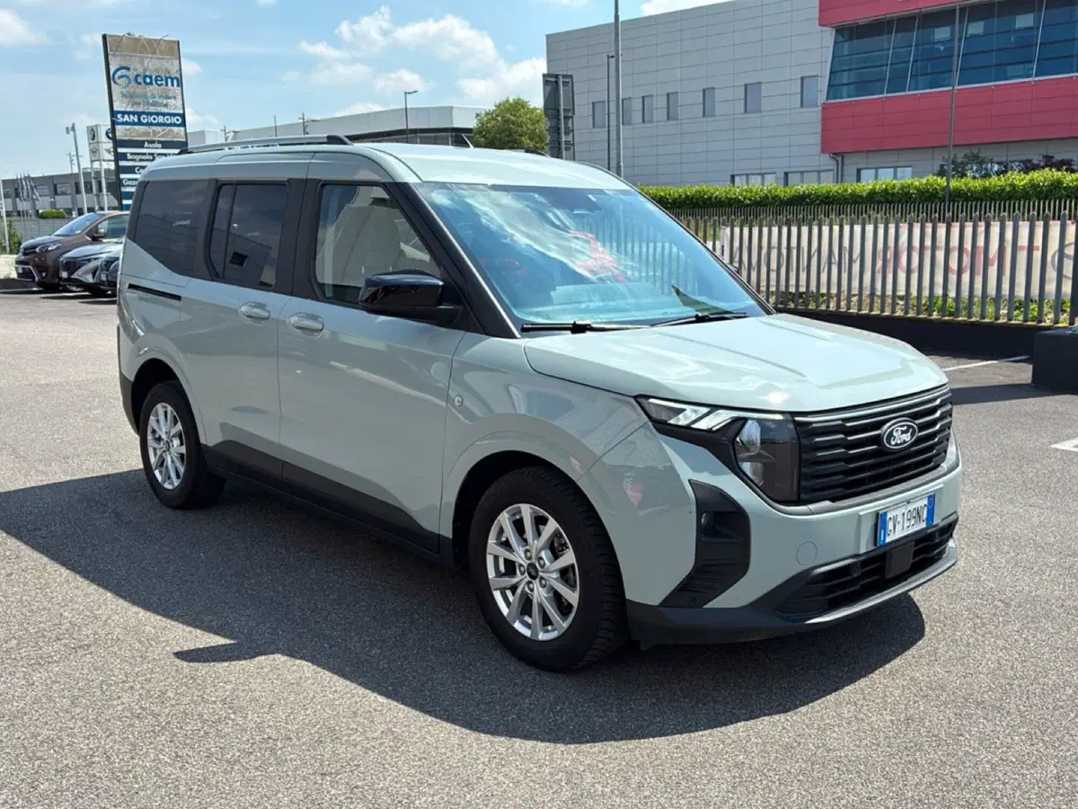 Ford Tourneo Courier usata a Mantova (7)