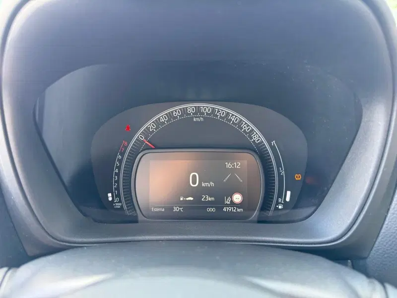 Toyota Aygo X usata a Bologna (10)