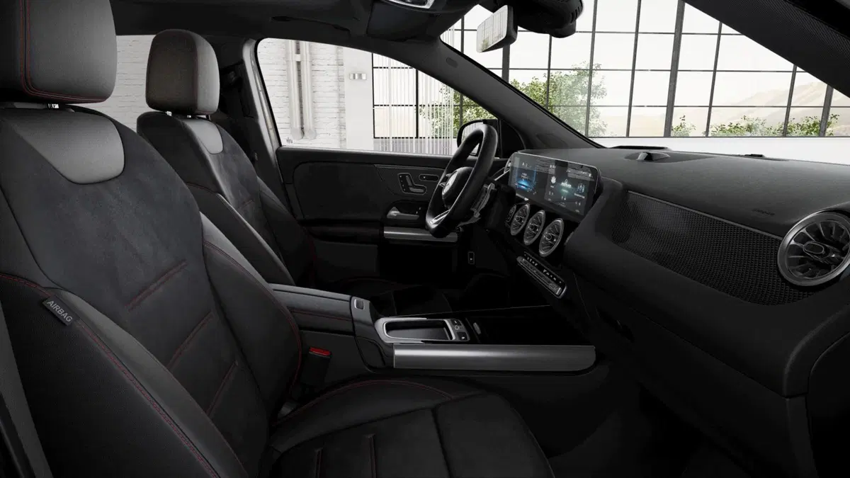 Mercedes-Benz GLA SUV nuova a Monza e Brianza (7)