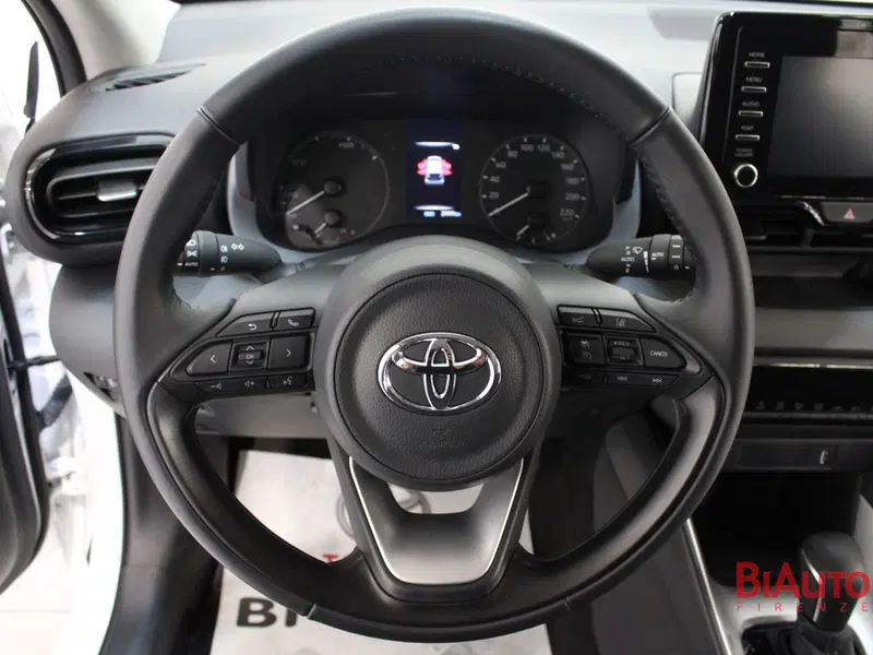 Toyota Yaris usata a Firenze (11)