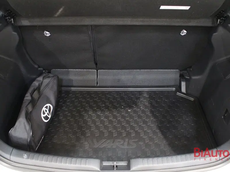 Toyota Yaris usata a Firenze (9)