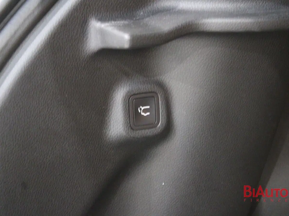 Jeep Compass usata a Firenze (17)