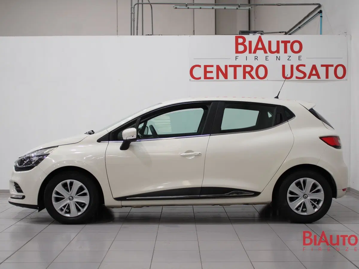 Renault Clio usata a Firenze (18)