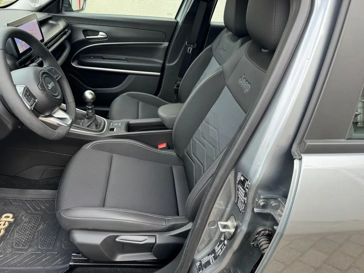 Jeep Avenger usata a Ferrara (12)