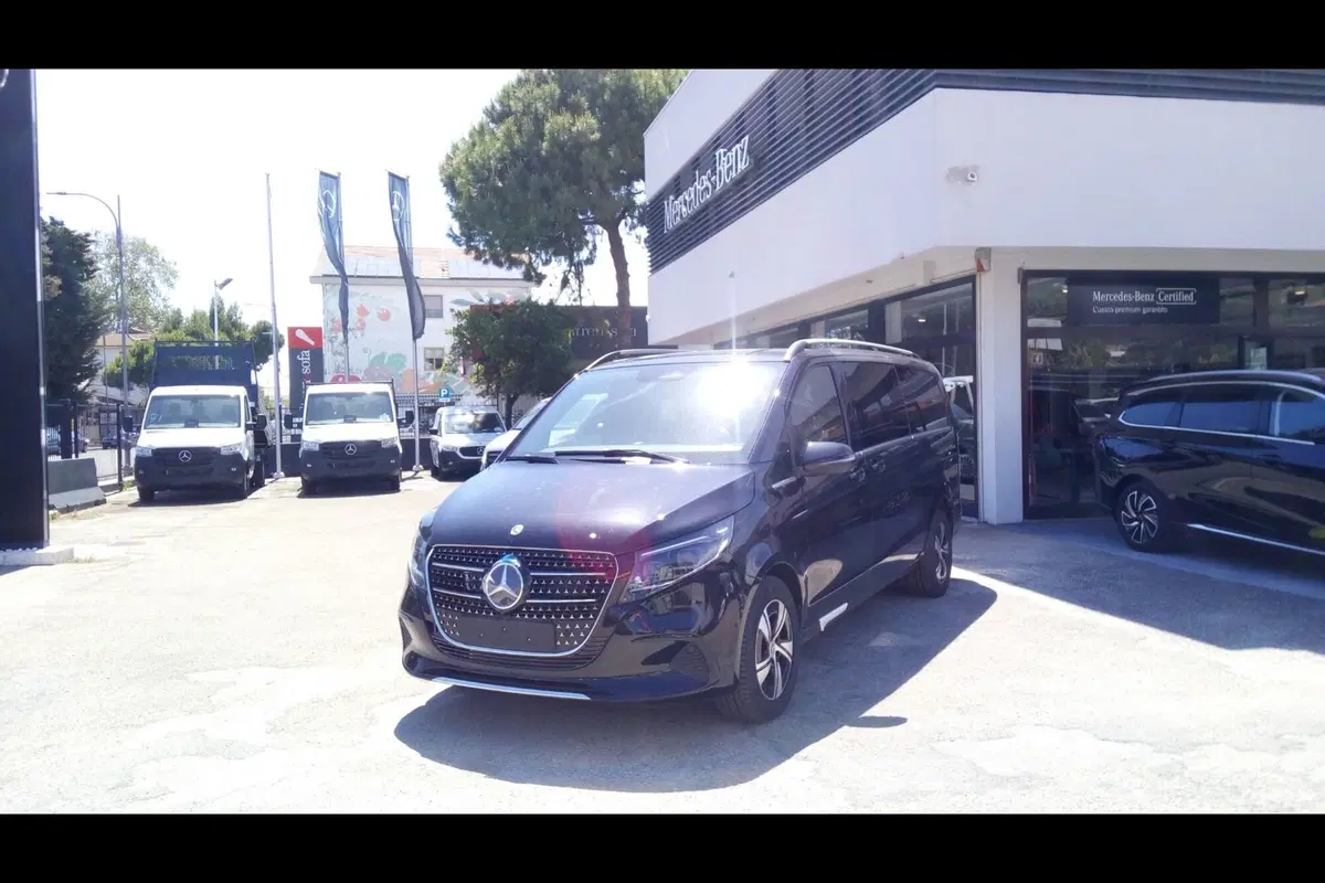 Mercedes-Benz Classe V nuova a Pescara