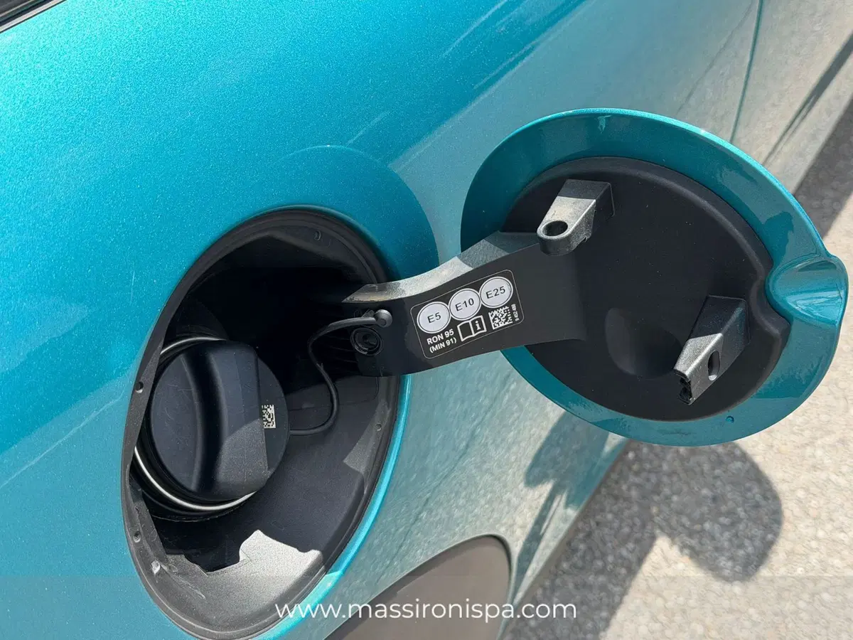 MINI Mini Cabrio usata a Milano (16)