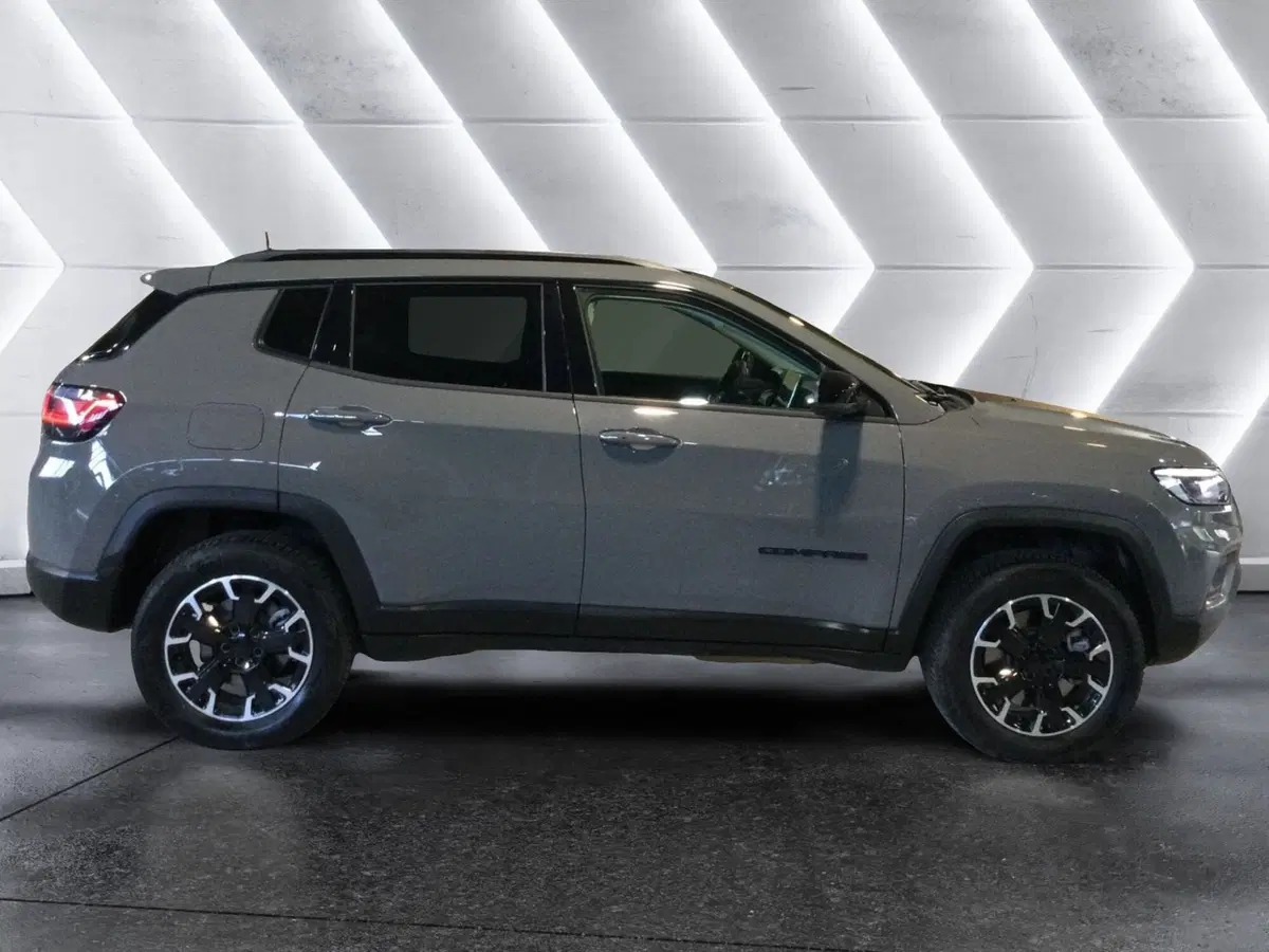 Jeep Renegade usata a Caserta (4)